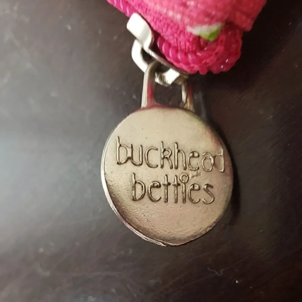 Buckhead Betties Zipper Bag  - Picture 2 of 6